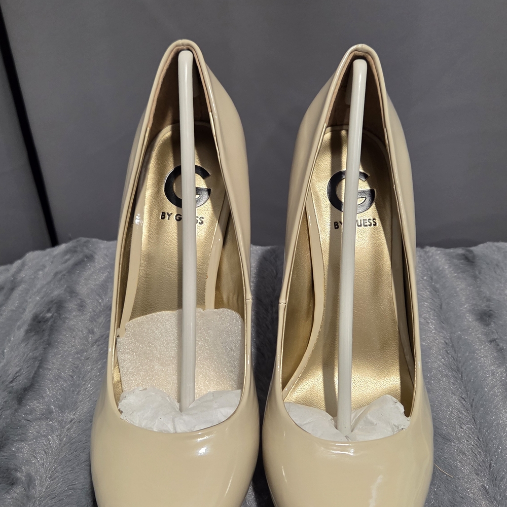 G by Guess Women's Natural Pumps